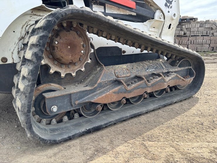 2017-bobcat-t650-image-18