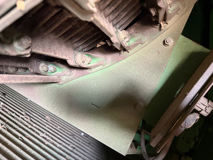 2014-john-deere-s670-image-94