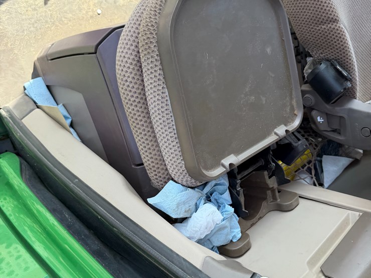 2014-john-deere-s670-image-157