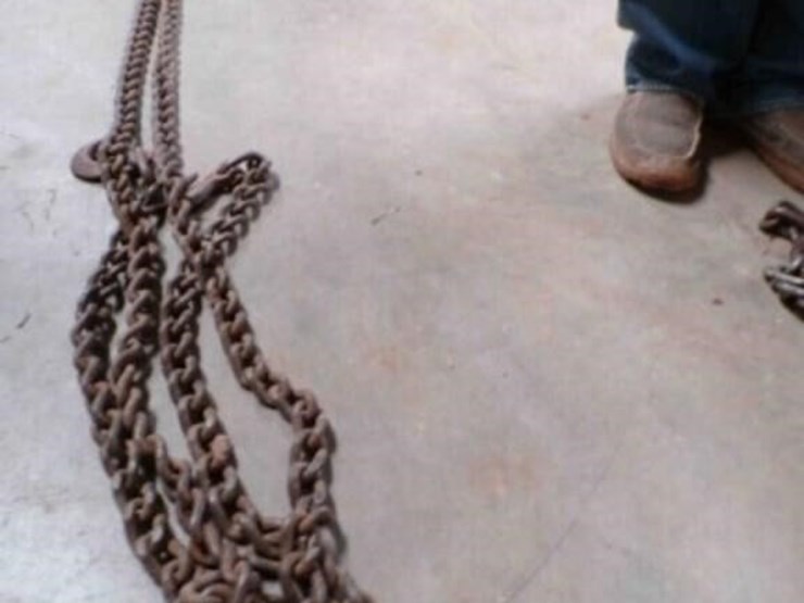 3-chains-with-hooks-image-2