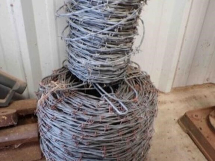 barbwire,-iron-rail-cut-offs-image-2