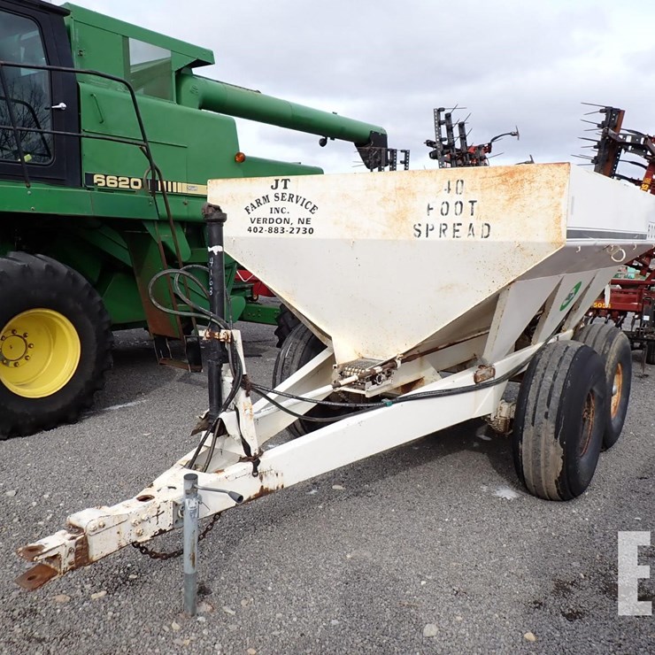 WILMAR 600 FERTILIZER SPREADER 4168