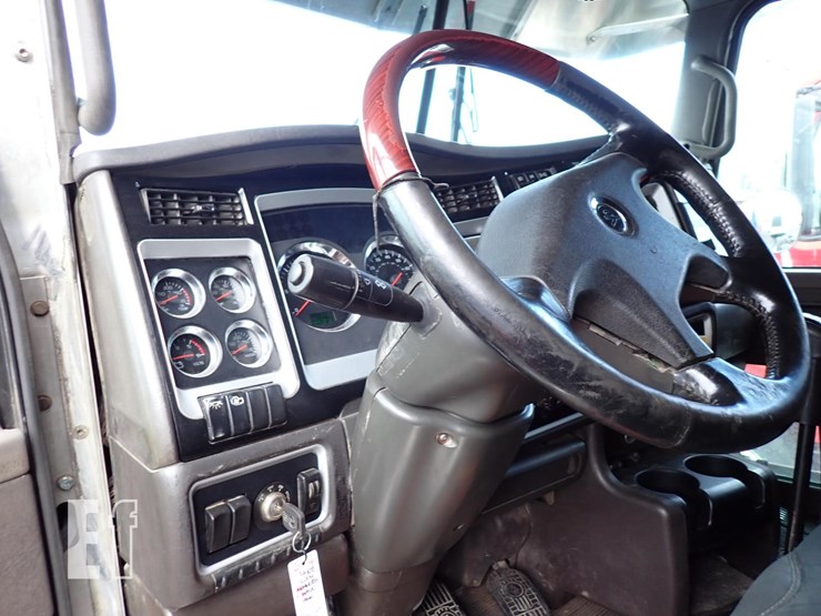 2006-kenworth-w900l-image-20