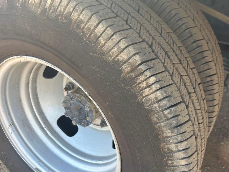 2019-ford-f350-xl-image-12