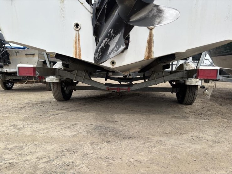 1990-unknown-trailer-image-30