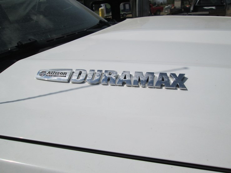 2017-chevrolet-3500hd-image-22