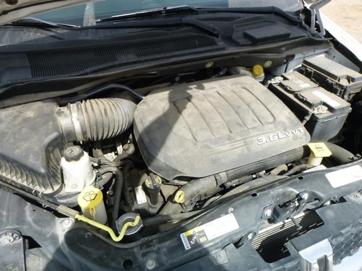 2014-dodge-grand-caravan-image-32