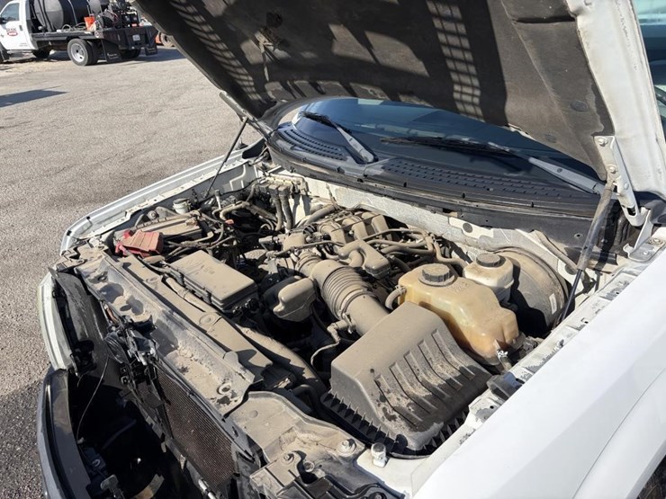 2011-ford-f150-xl-image-7