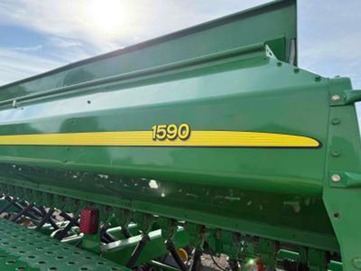 john-deere-1590-image-9