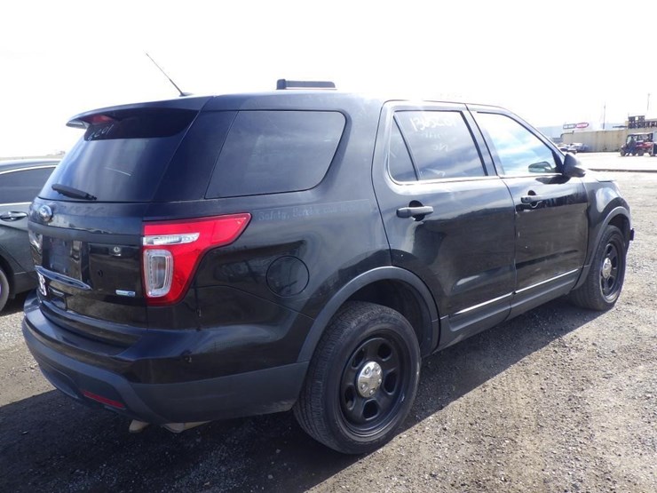 2013-ford-explorer-image-4