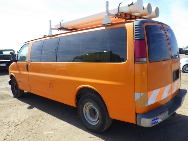 2000-gmc-safari-image-4