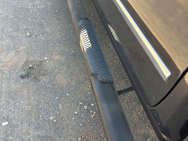 2015-chevrolet-silverado-ltz-2500hd-4x4-crew-cab-pick-up-truck-image-14