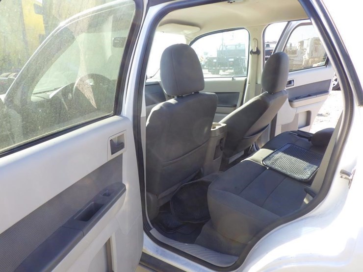 2009-ford-escape-image-7