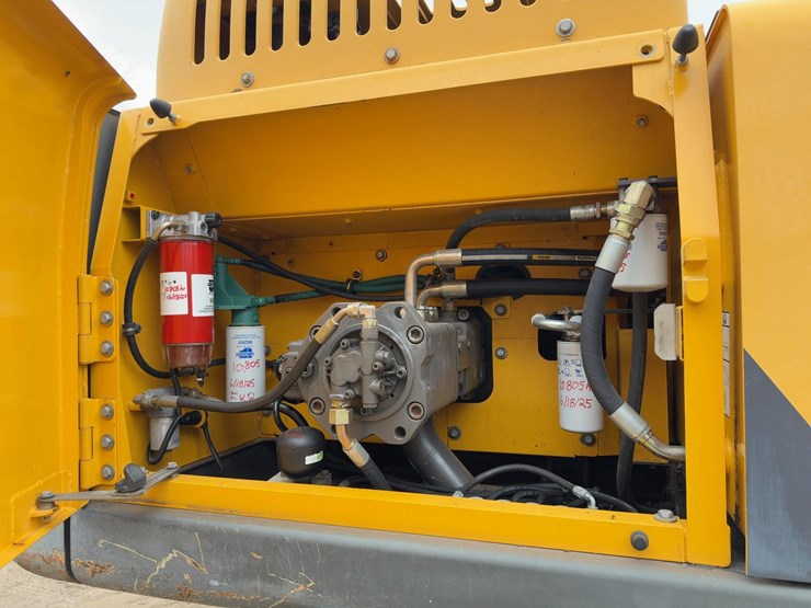 2013-volvo-ec300dl-image-32