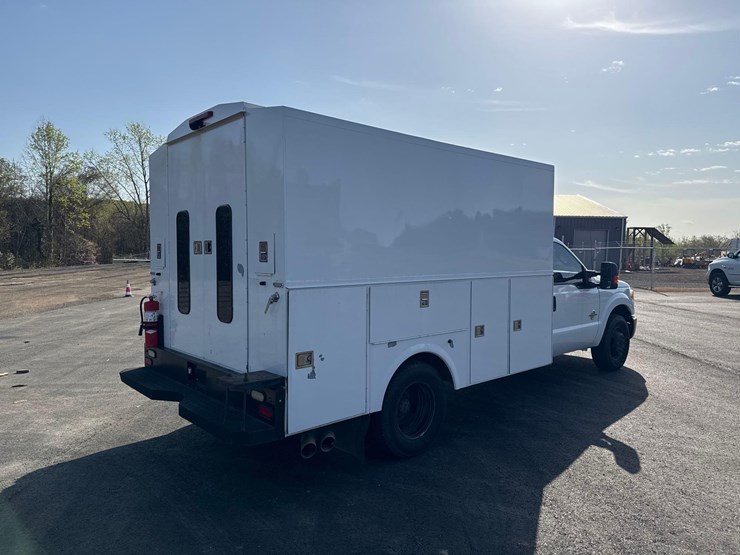 2016-ford-f350-image-5