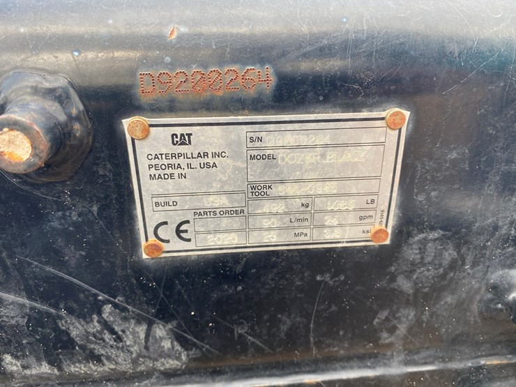 #4002-•-2020-caterpillar-skid-steer-dozer-blade-image-5