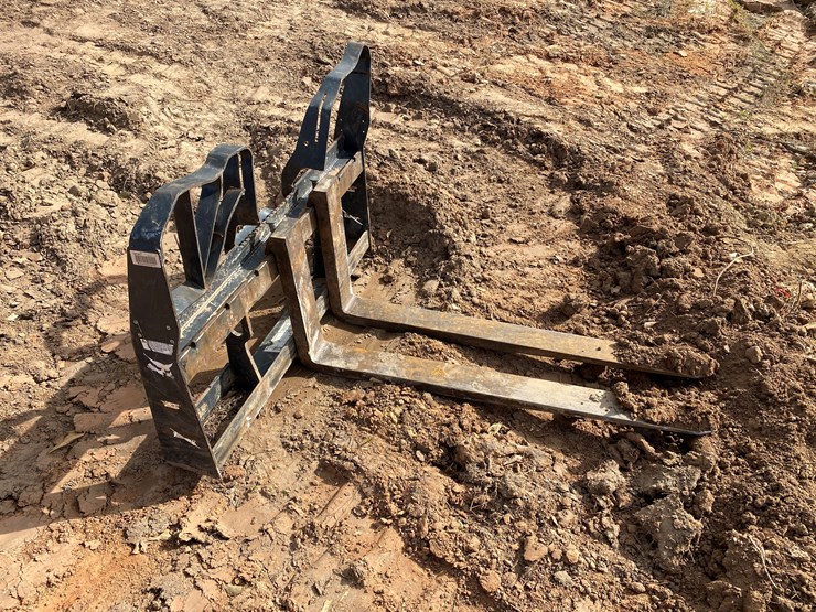 #4003-•-skid-steer-forks-image-1