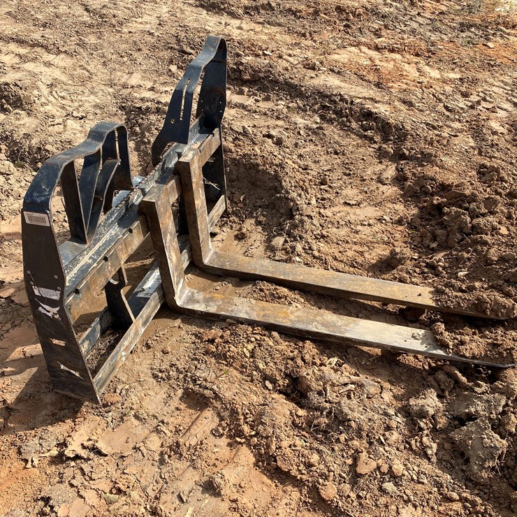 #4003 • Skid Steer Forks