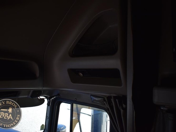 1998-international-9300-image-68