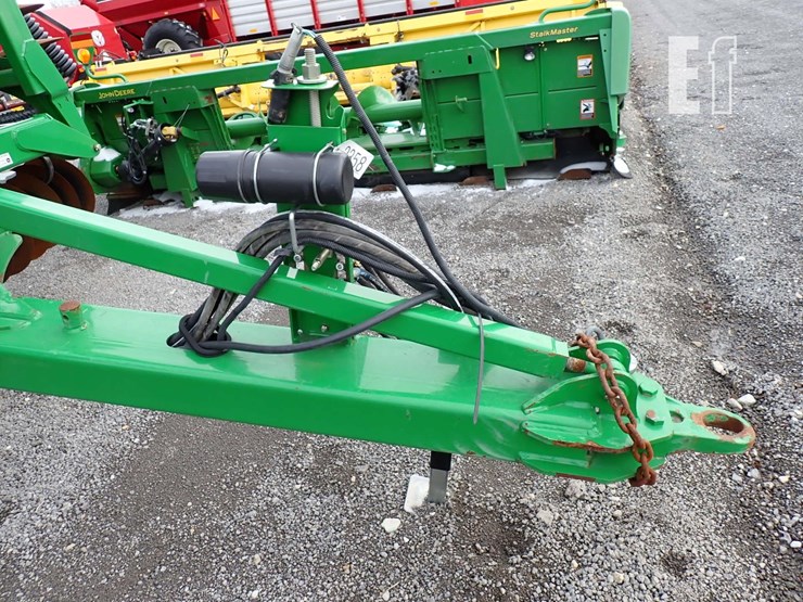 2013-john-deere-2310-image-3