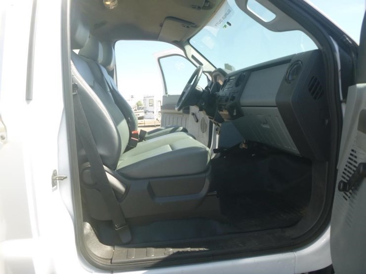 2019-ford-f750-image-14