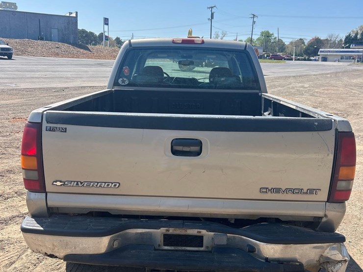 2001-chevrolet-2500hd-image-15