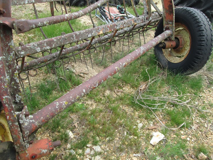 new-holland-256-image-11