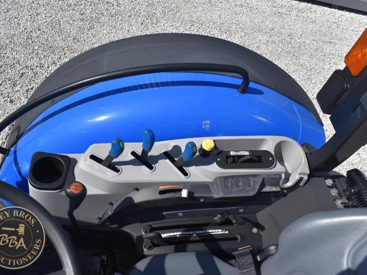 2023-new-holland-workmaster-120-image-42