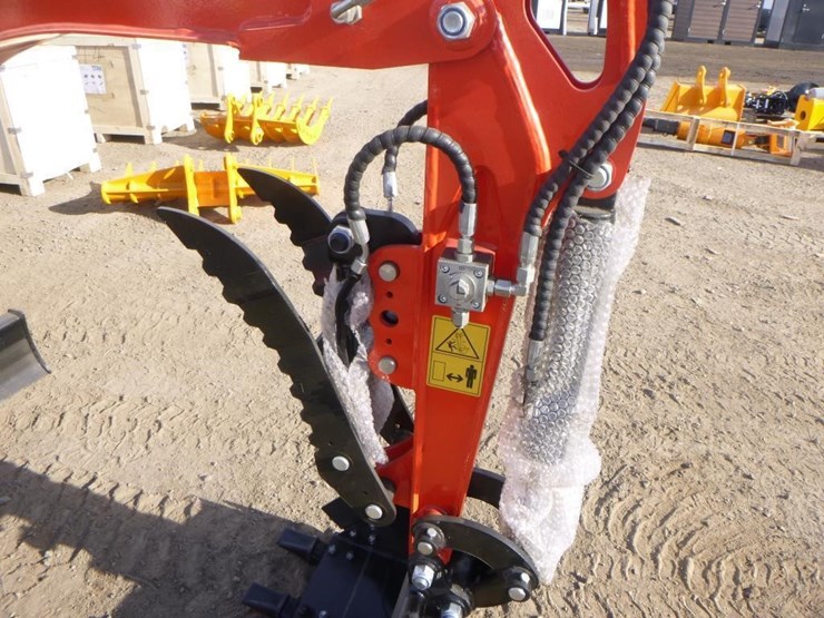 2026-tpm-18hs-hydraulic-excavator-image-12