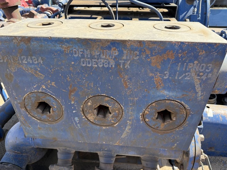 ofm-10k-wp-triplex-well-service-pump-p/b-detroit-series-60-14l-665-hp,-skidded-image-5