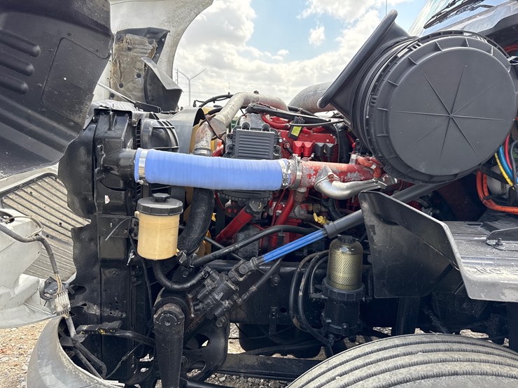 2011-international-prostar-image-62