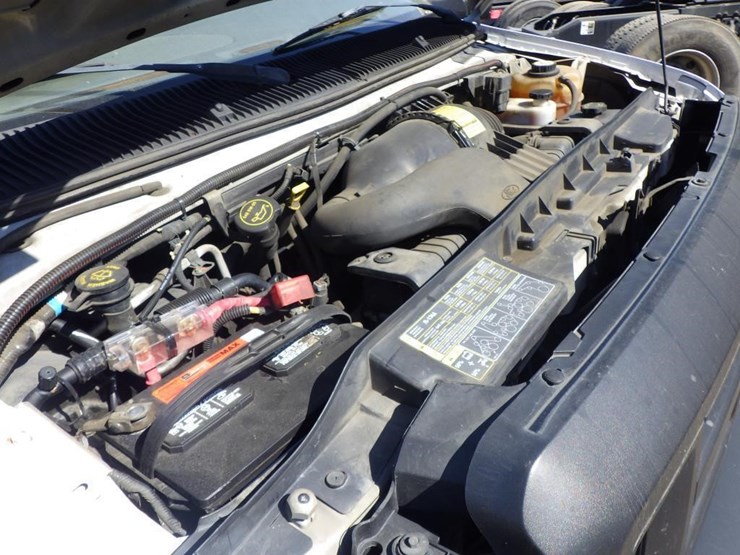 2008-ford-cargo-image-11