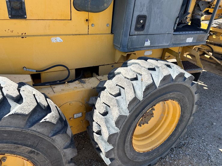 2004-volvo-g80-image-7