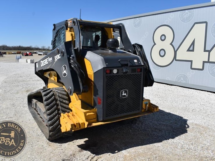 2019-deere-333g-image-4