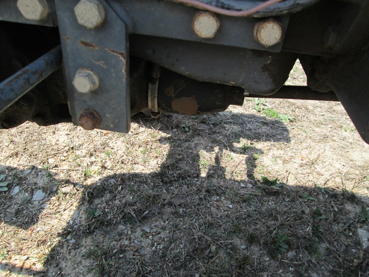 new-holland-1725-image-12