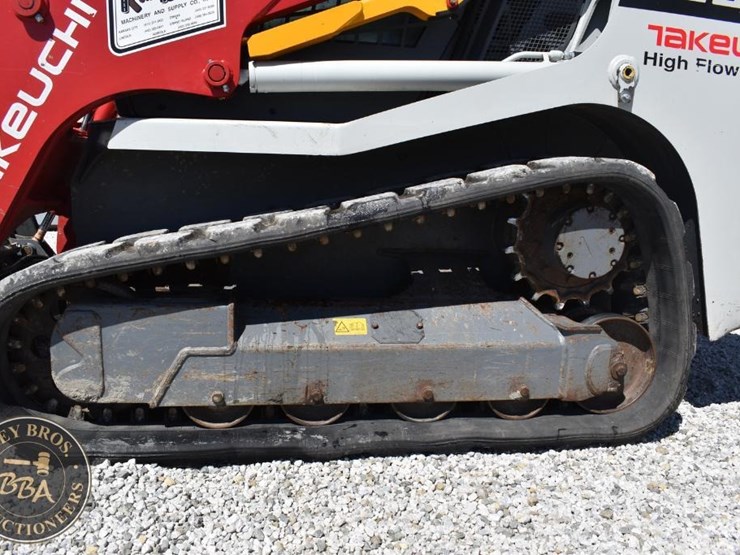 2020-takeuchi-tl8r2-image-27