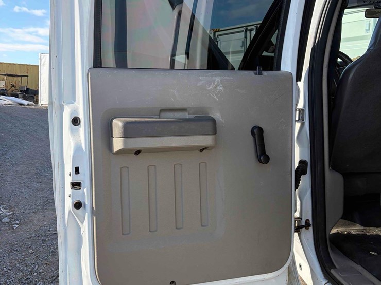 2010-ford-f350-image-7