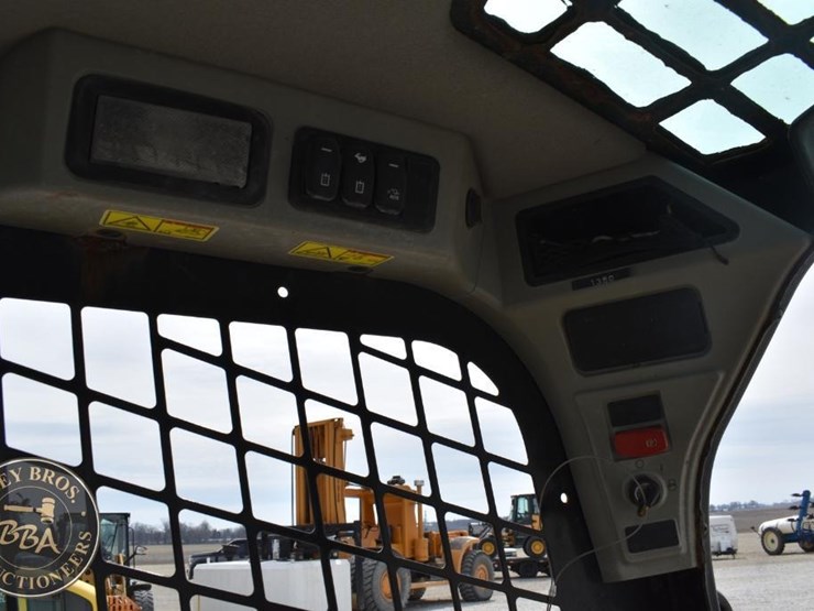 2023-caterpillar-259d3-image-62