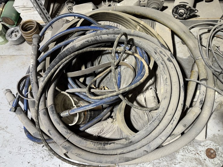 6-shelve-section-of-gd-tee-triplex-pump-&-weir-spm-pump-parts-image-5