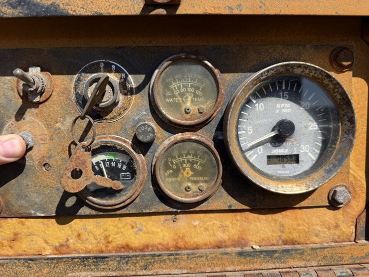 2006-evco-2.5-85-ton-power-swivel-mtd-on-2006-evco-15-t/a-gooseneck-trailer-image-8