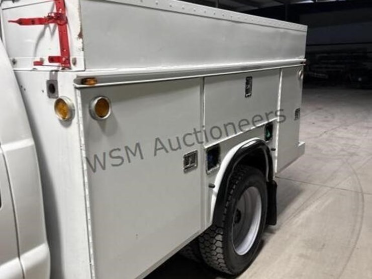 2012-ford-f550-image-5