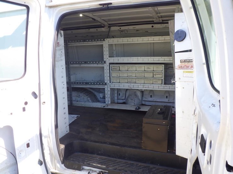 2008-ford-cargo-image-7