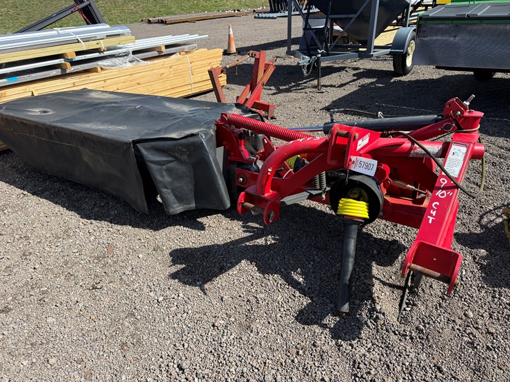 massey-ferguson-1328-image-1