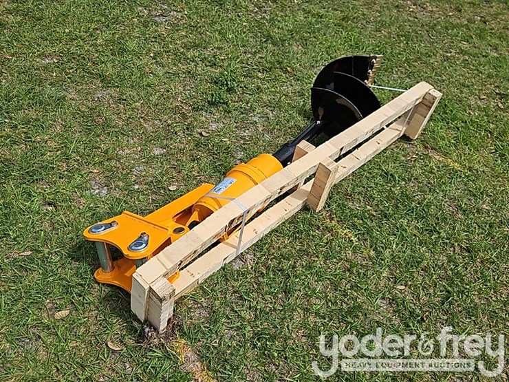 2026-caterpillar-303-image-3