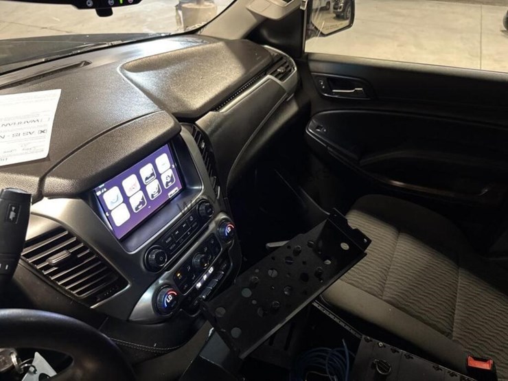 2019-chevrolet-tahoe-image-18