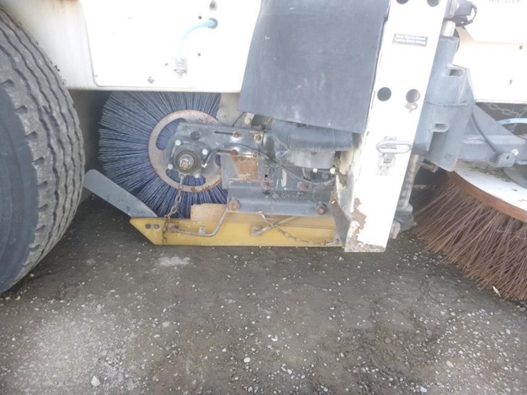 2013-global-m4-sweeper-image-10