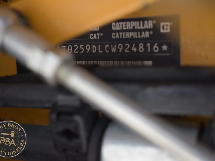 2023-caterpillar-259d3-image-38