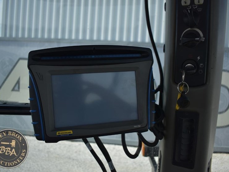 2004-challenger-mt765b-image-45