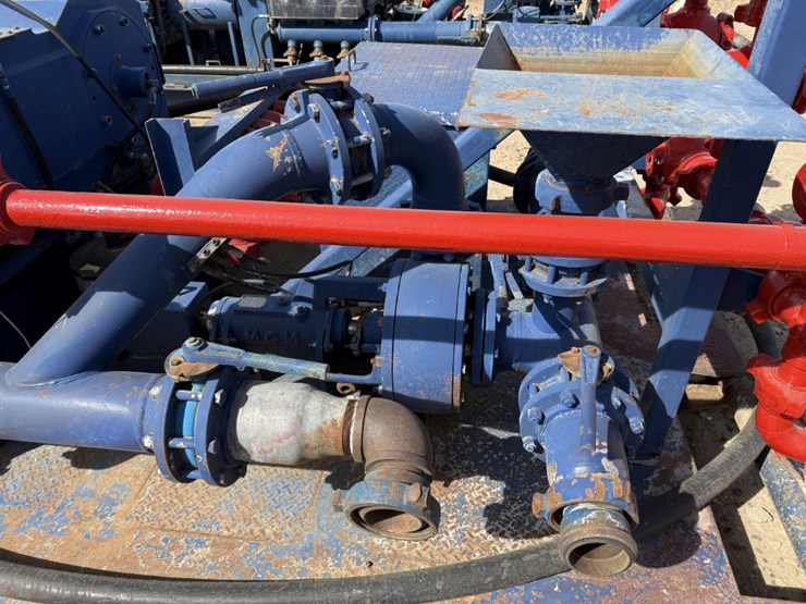 2018-caterpillar-c18-image-13