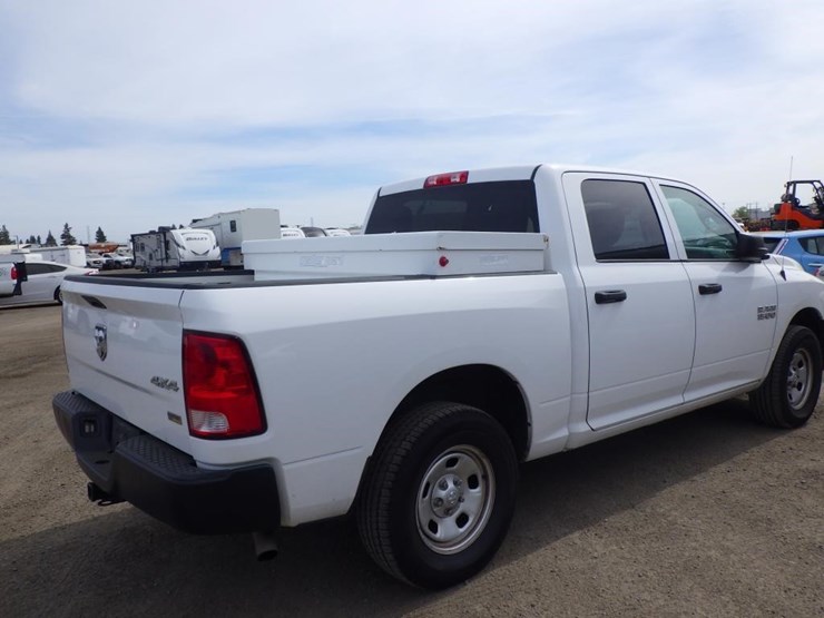 2017-dodge-1500-image-3